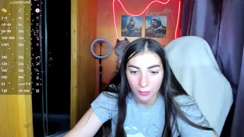 Snapshot of miss_tasy chatting on 13, 9, 2025 Melanie January 15th is my birthday there will be an interesting show online show from 13, 9, 2025