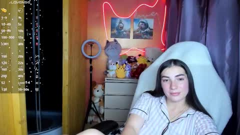 Snapshot of miss_tasy chatting on 18, 9, 2025 Melanie January 15th is my birthday there will be an interesting show online show from 18, 9, 2025