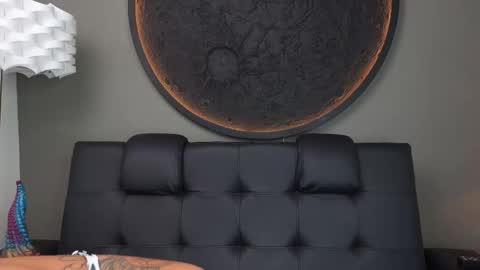 Vaiolette online show from 10, 10, 2025