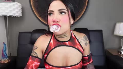 Vaiolette online show from 18, 4, 2026