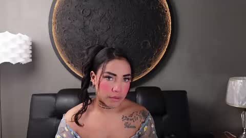 Snapshot of miss_vaiolette chatting on 30, 6, 2026 Vaiolette online show from 30, 6, 2026