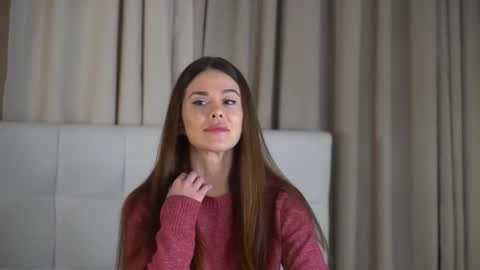 Snapshot of miss_viktoria chatting on 14, 11, 2025 Miss Victoria online show from 14, 11, 2025