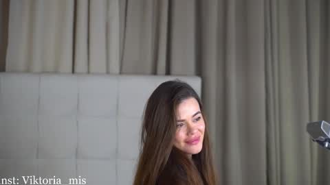 Snapshot of miss_viktoria chatting on 5, 12, 2025 Miss Victoria online show from 5, 12, 2025