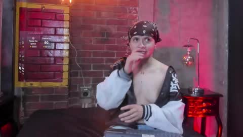 Snapshot of missaelrossi chatting on 10, 4, 2026 Miguel online show from 10, 4, 2026