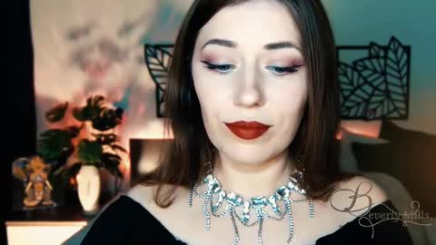 Snapshot of missbeverlymills chatting on 9, 2, 2025 The divine Beverly online show from 9, 2, 2025