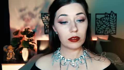 Snapshot of missbeverlymills chatting on 9, 2, 2025 The divine Beverly online show from 9, 2, 2025