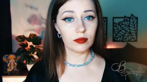 Snapshot of missbeverlymills chatting on 13, 2, 2025 The divine Beverly online show from 13, 2, 2025