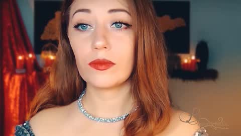 Snapshot of missbeverlymills chatting on 27, 10, 2025 The divine Beverly online show from 27, 10, 2025