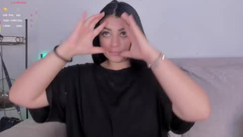 Bianca Torres online show from 30, 9, 2025