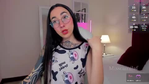 Camila Flores online show from 21, 2, 2025