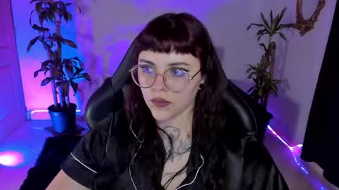 Snapshot of misscharlottte_18 chatting on 5, 3, 2025 Missy Charlottte.  Hey remember to give me a thumbs up ty online show from 5, 3, 2025
