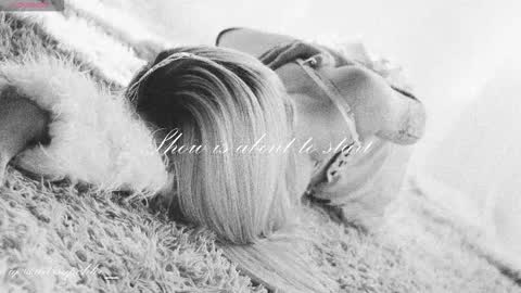 Snapshot of misschloe__ chatting on 21, 10, 2025 Chloe freelance model Please your thumbs up are important online show from 21, 10, 2025