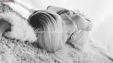 Snapshot of misschloe__ chatting on 16, 11, 2025 Chloe freelance model Please your thumbs up are important online show from 16, 11, 2025