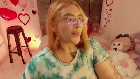 Snapshot of missevans_ chatting on 7, 2, 2026 missevans_ online show from 7, 2, 2026