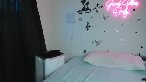 Snapshot of misskarinahilton chatting on 13, 9, 2025 MissKarinaHilton online show from 13, 9, 2025