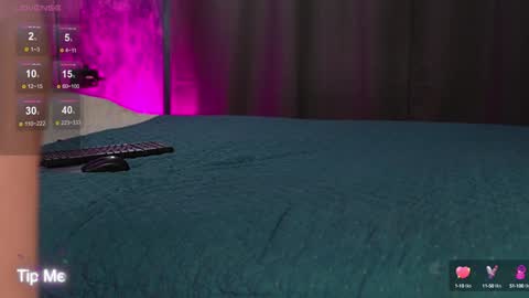 misskristel online show from 24, 12, 2024