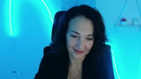 Christina online show from 19, 10, 2025