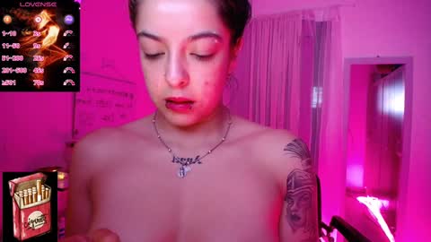 Snapshot of misslana_wn chatting on 7, 3, 2025 LanaLul online show from 7, 3, 2025