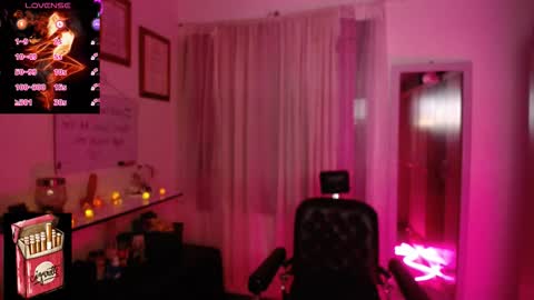 Snapshot of misslana_wn chatting on 11, 10, 2025 LanaLul online show from 11, 10, 2025