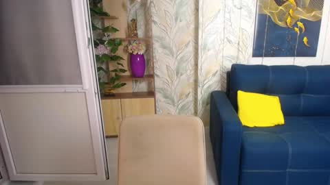 MissLaura online show from 19, 11, 2025