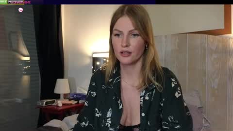 Misslucci online show from 9, 2, 2025