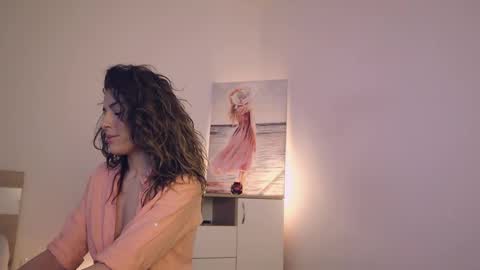 Lullu online show from 9, 2, 2025