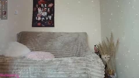  Vi  online show from 24, 11, 2025