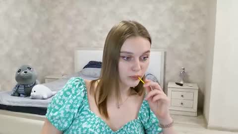 OneGoddess online show from 7, 2, 2025