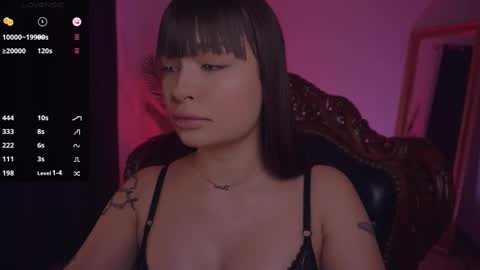 Snapshot of missmerciless chatting on 12, 2, 2025 LUXXANDRA online show from 12, 2, 2025