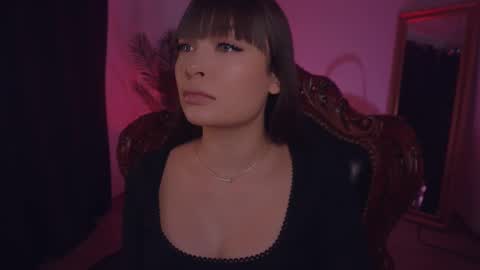 Snapshot of missmerciless chatting on 25, 2, 2025 LUXXANDRA online show from 25, 2, 2025