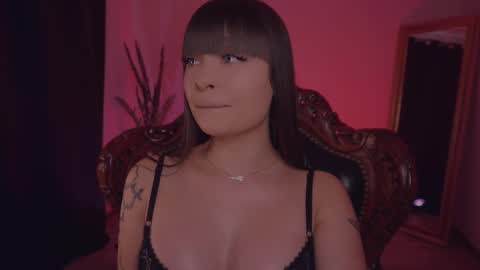 Snapshot of missmerciless chatting on 9, 3, 2025 LUXXANDRA online show from 9, 3, 2025