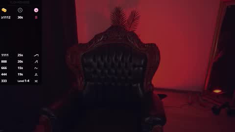 Snapshot of missmerciless chatting on 8, 10, 2025 LUXXANDRA online show from 8, 10, 2025