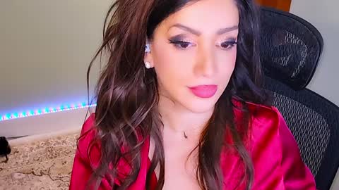 Mina online show from 27, 12, 2024