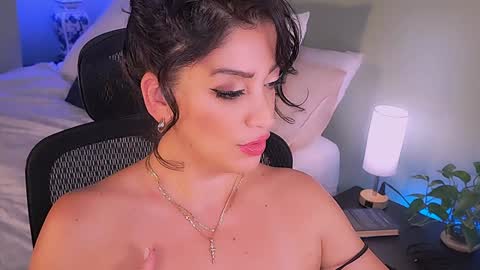 Mina online show from 30, 10, 2025