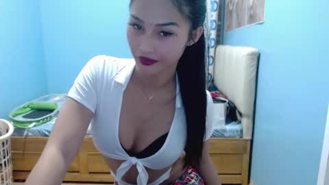 missminervaa online show from 5, 4, 2026