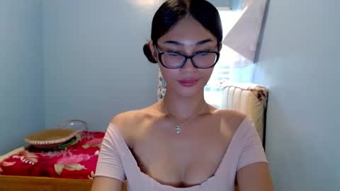 missminervaa online show from 20, 6, 2026