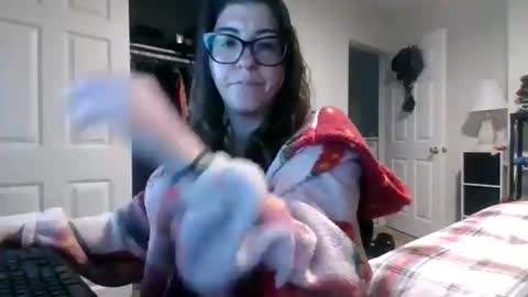 Snapshot of missmonatoyou chatting on 2, 4, 2026 MissMona online show from 2, 4, 2026