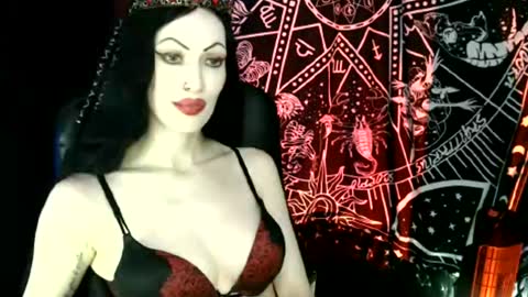 MissMoonDoll online show from 26, 4, 2026
