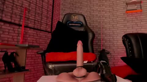 Snapshot of missnix_ chatting on 18, 4, 2026 Alana online show from 18, 4, 2026