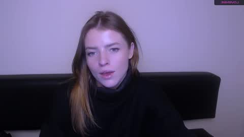 Snapshot of missoliviaa_ chatting on 13, 12, 2024 Olivia online show from 13, 12, 2024