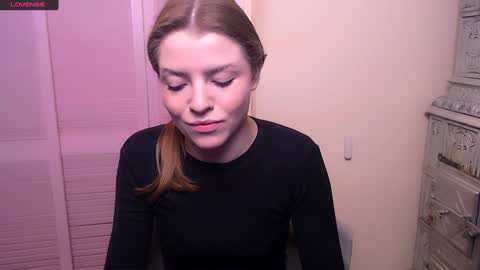 Snapshot of missoliviaa_ chatting on 22, 12, 2024 Olivia online show from 22, 12, 2024
