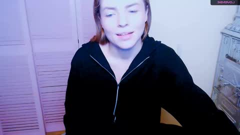 Snapshot of missoliviaa_ chatting on 24, 1, 2025 Olivia online show from 24, 1, 2025