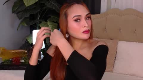 missoliviaontop online show from 12, 4, 2026