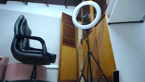 Penelope online show from 11, 1, 2025