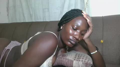 pretty gal online show from 30, 10, 2025