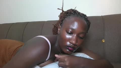 pretty gal online show from 7, 11, 2025