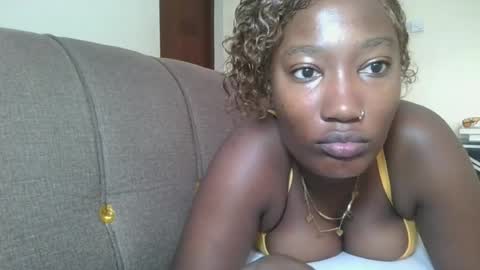 Snapshot of missprettygal chatting on 15, 6, 2026 pretty gal online show from 15, 6, 2026