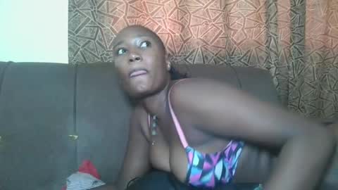 Snapshot of missprettygal chatting on 30, 7, 2026 pretty gal online show from 30, 7, 2026