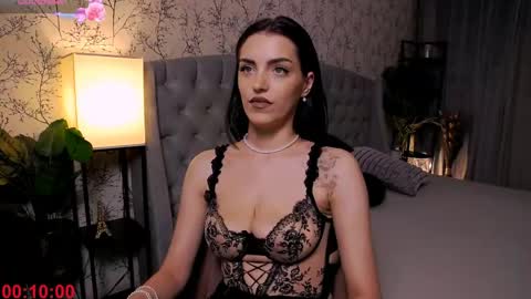 Snapshot of missrosse_ chatting on 8, 6, 2026 Emily online show from 8, 6, 2026