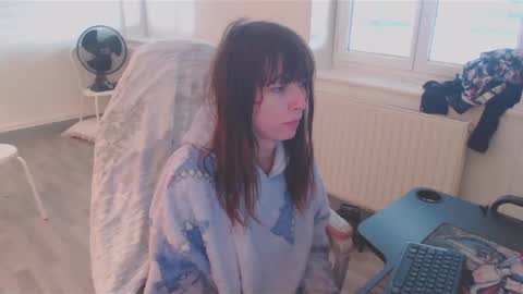 missthon online show from 20, 12, 2024